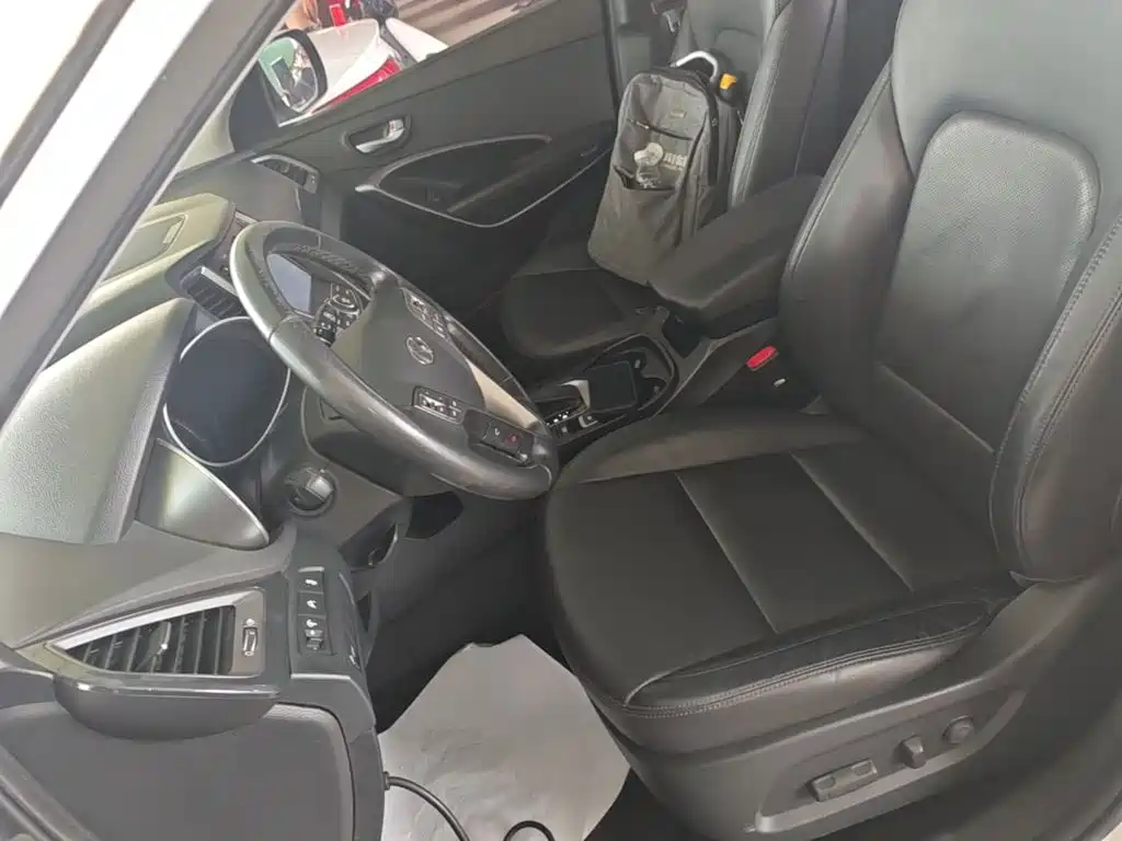 Hyundai Santa Fe 2016 — фото 15