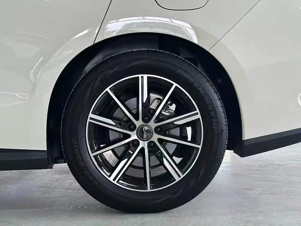 BYD Seal 06 2025 — фото 24