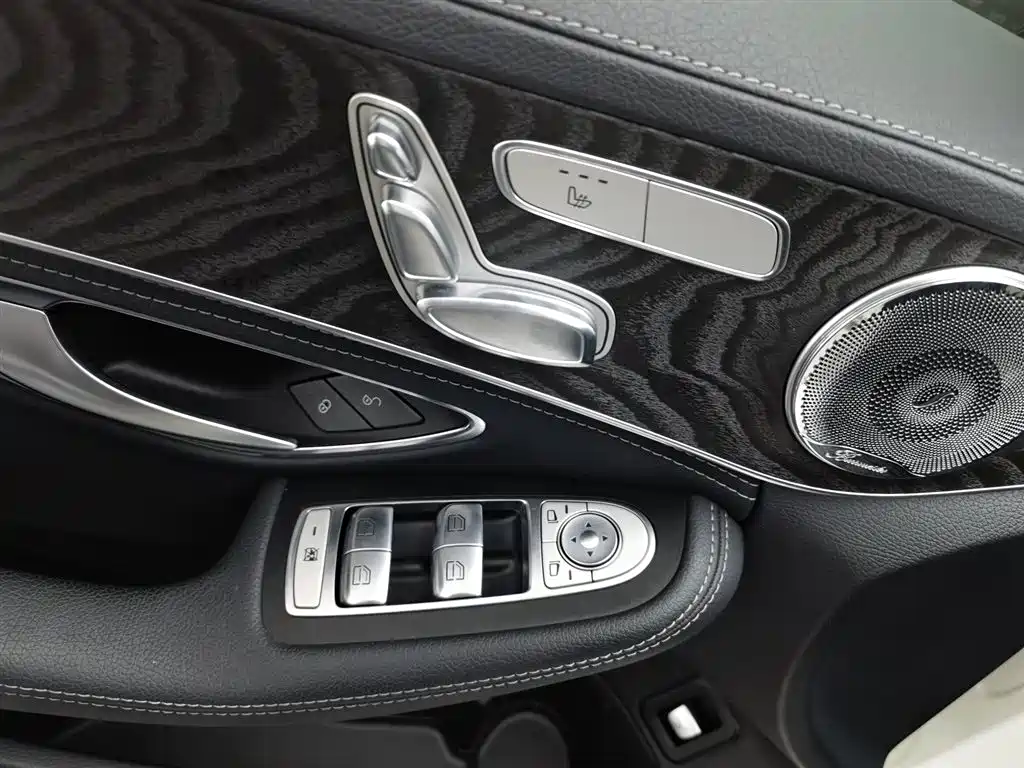 Mercedes-Benz C-Class 2015 — фото 9