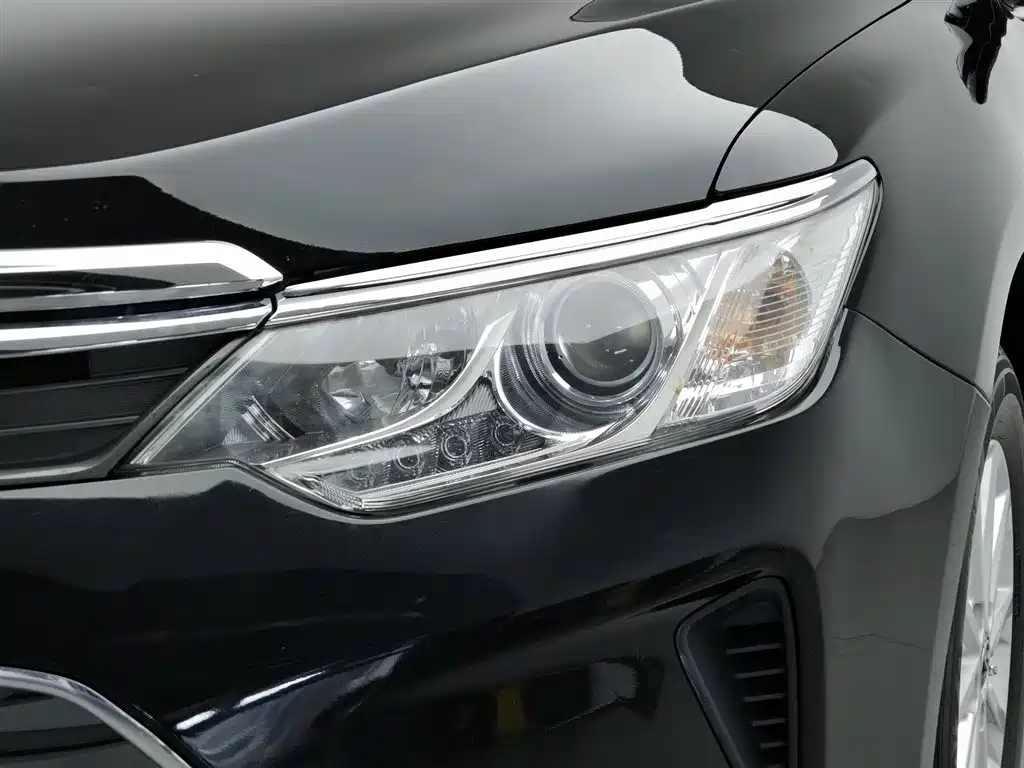 Toyota Camry 2015