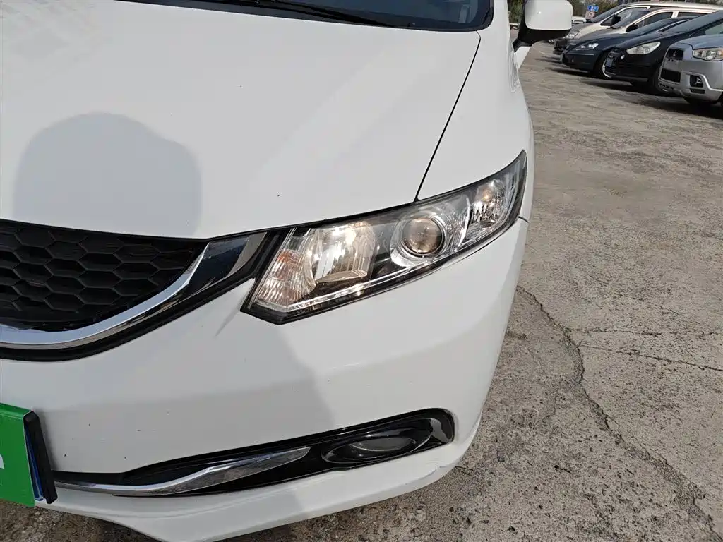 Honda Civic 2015 — фото 20