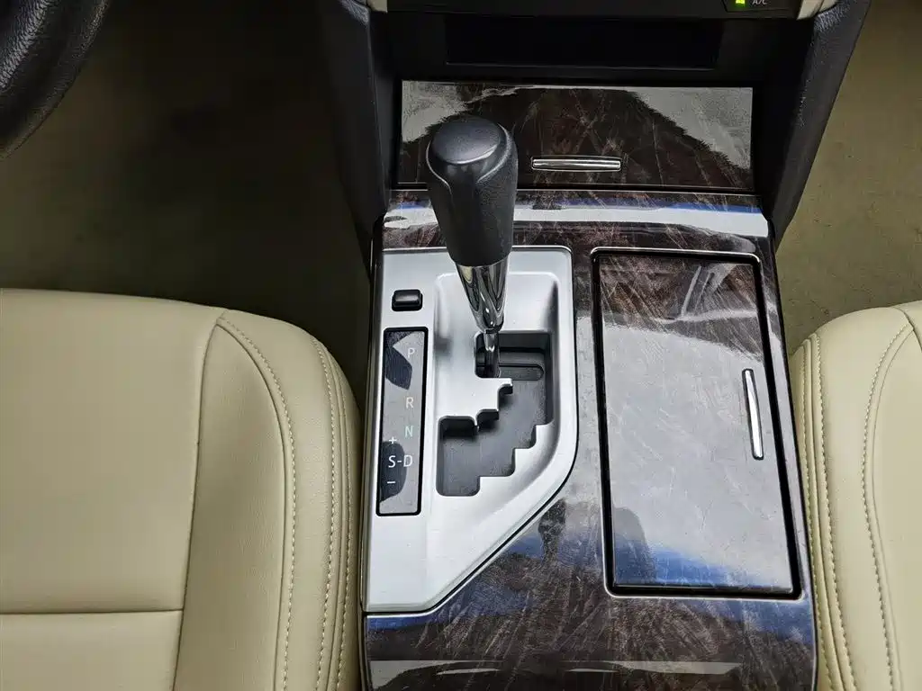 Toyota Camry 2015 — фото 13