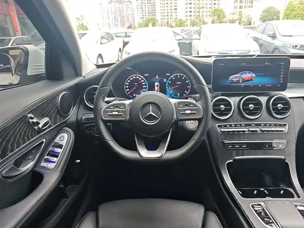 Mercedes-Benz C-Class 2020 — фото 11