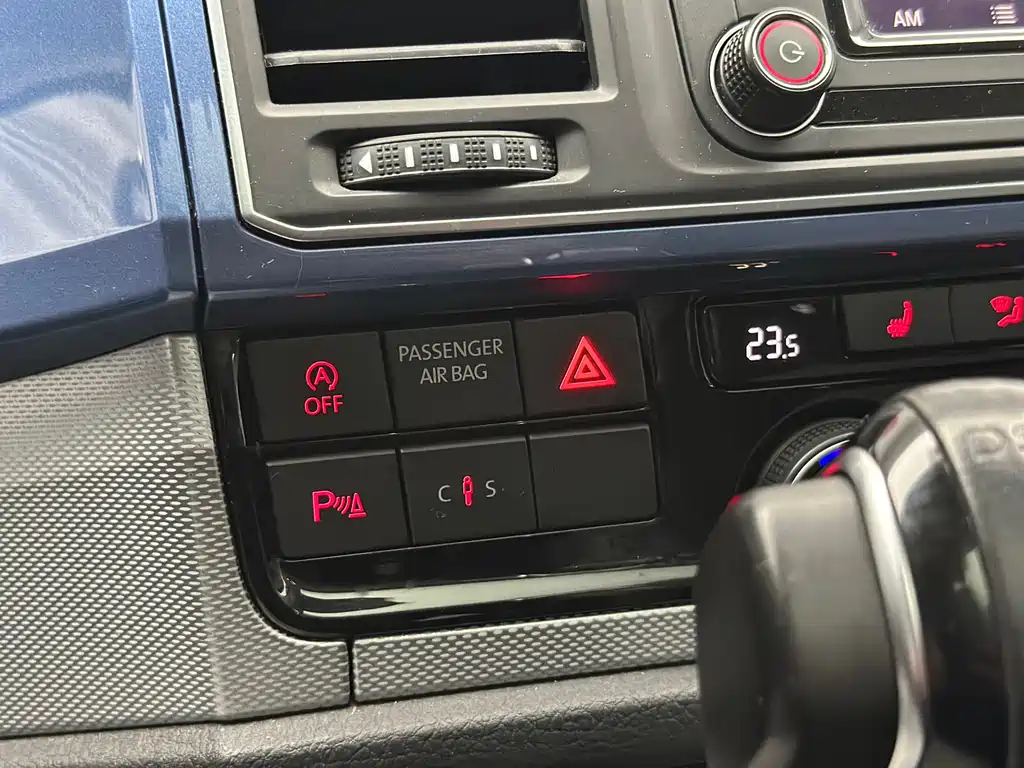 Volkswagen Multivan 2018 — фото 26