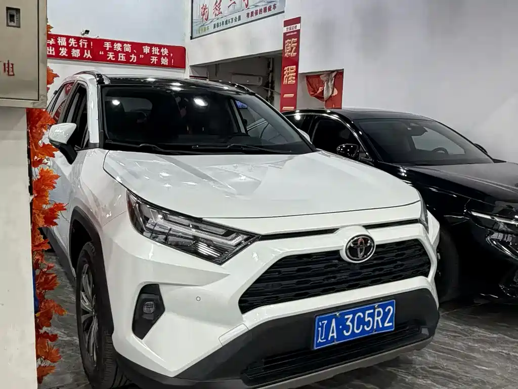 Toyota RAV4 2024