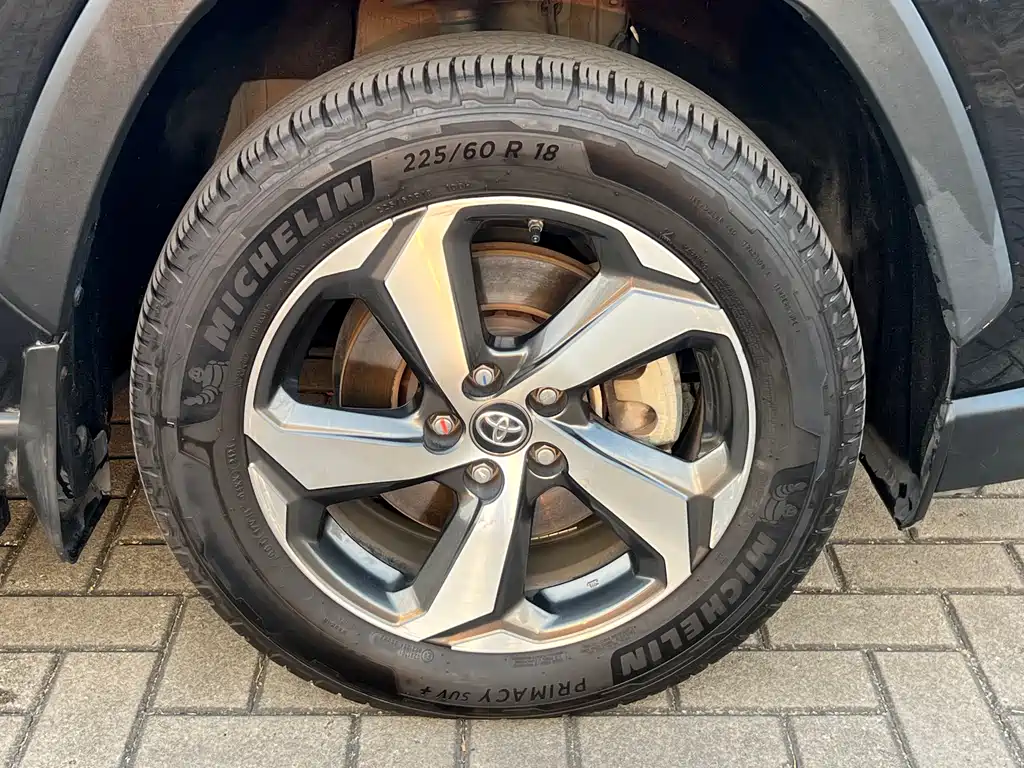 Toyota RAV4 Prime 2022 — фото 21