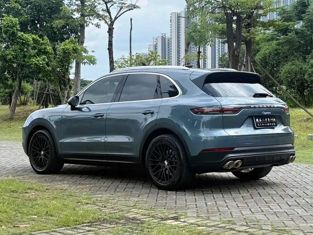 Porsche Cayenne 2019 — фото 21