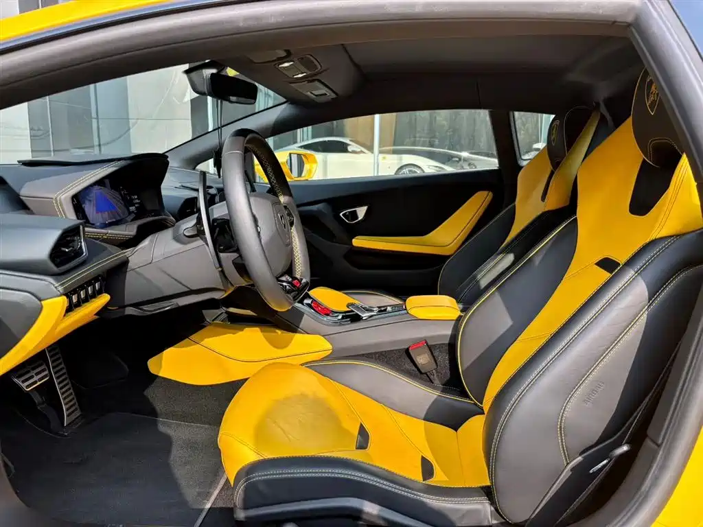 Lamborghini Huracán 2023