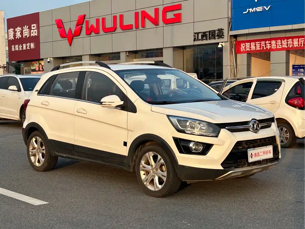 BAIC Senova X25 2016 — фото 3