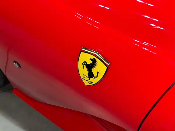 Ferrari 812 2022