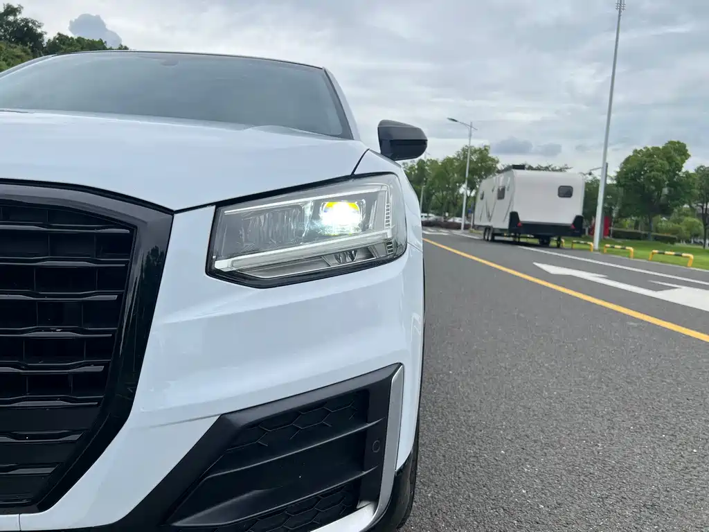 Audi Q2L 2021