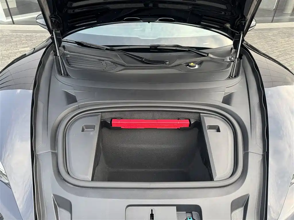 Porsche Taycan 2021 — фото 9