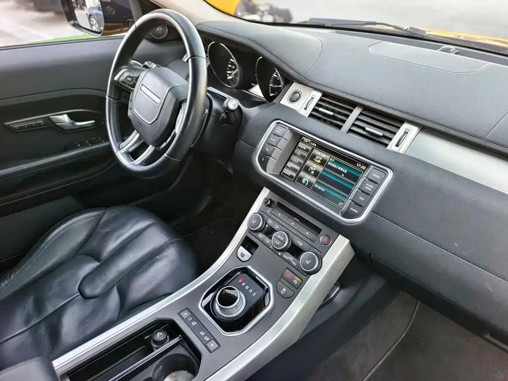 Land Rover Evoque 2016 — фото 15