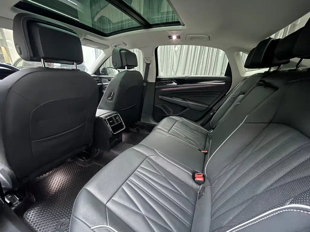 Volkswagen Passat 2022