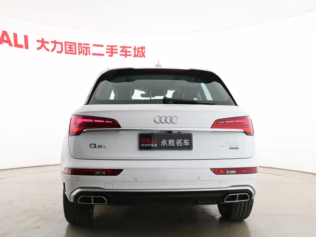 Audi Q5L 2025 — фото 16