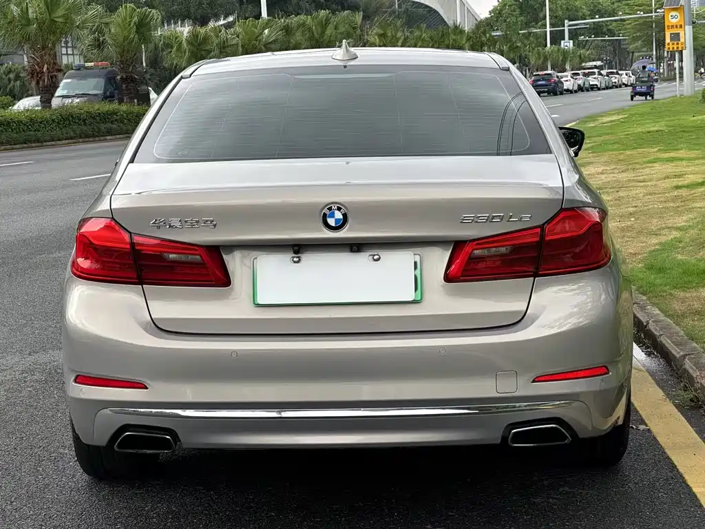BMW 5 Series New Energy 2018 — фото 4