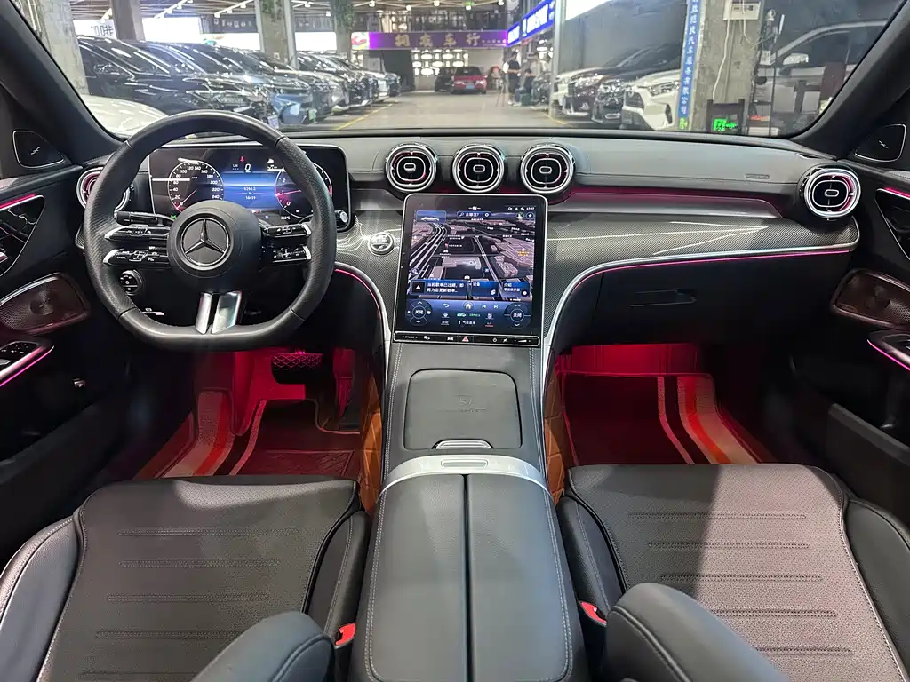 Mercedes-Benz C-Class 2023 — фото 13