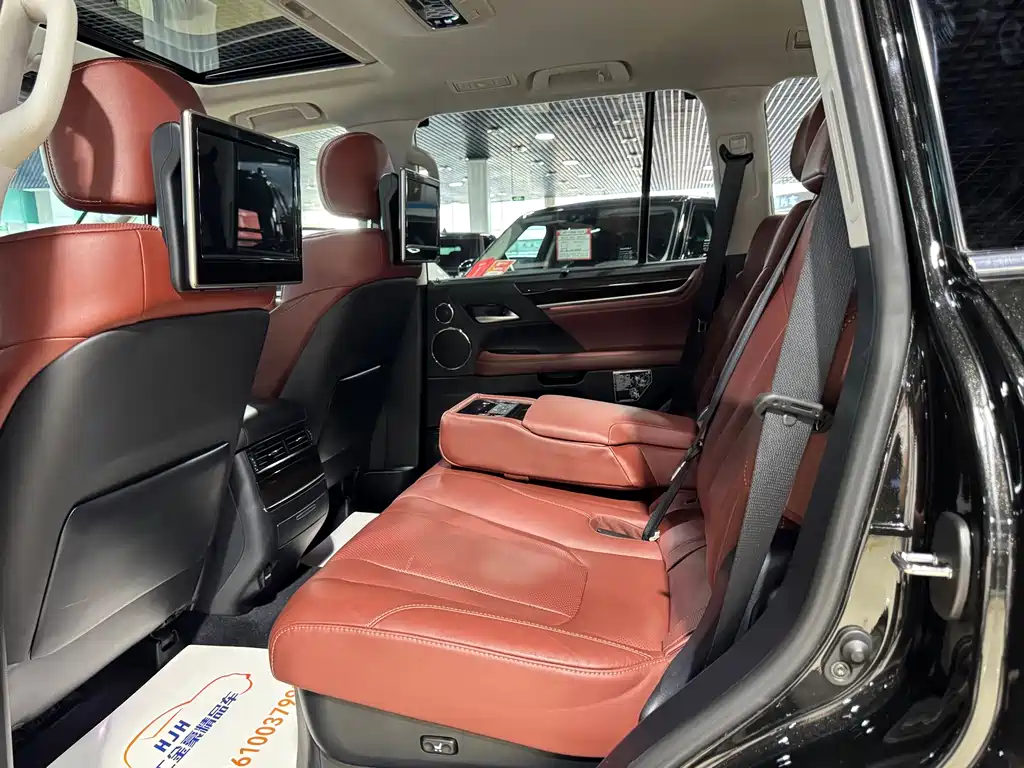 Lexus LX 2016 — фото 12