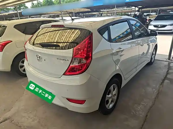 Hyundai Rui Yi 2016