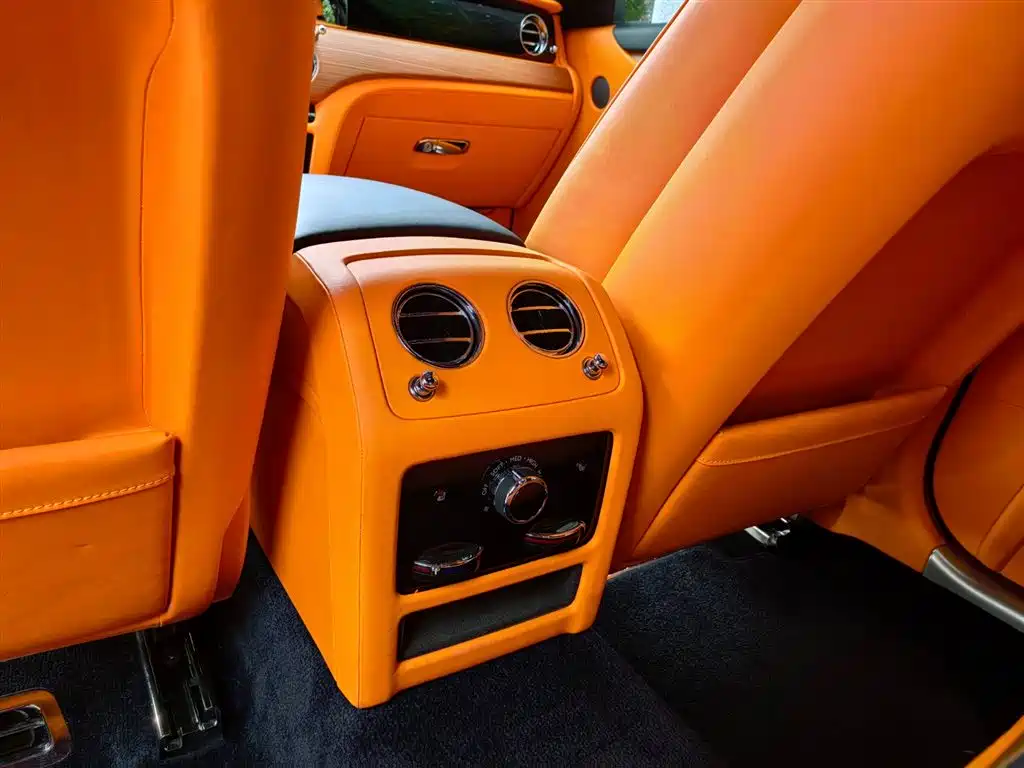 Rolls-Royce Ghost 2023 — фото 13