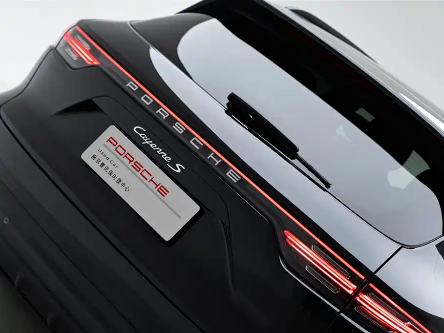 Porsche Cayenne 2019 — фото 9