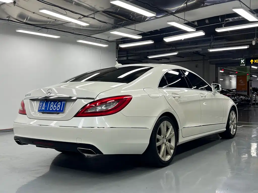 Mercedes-Benz CLS 2014 — фото 6