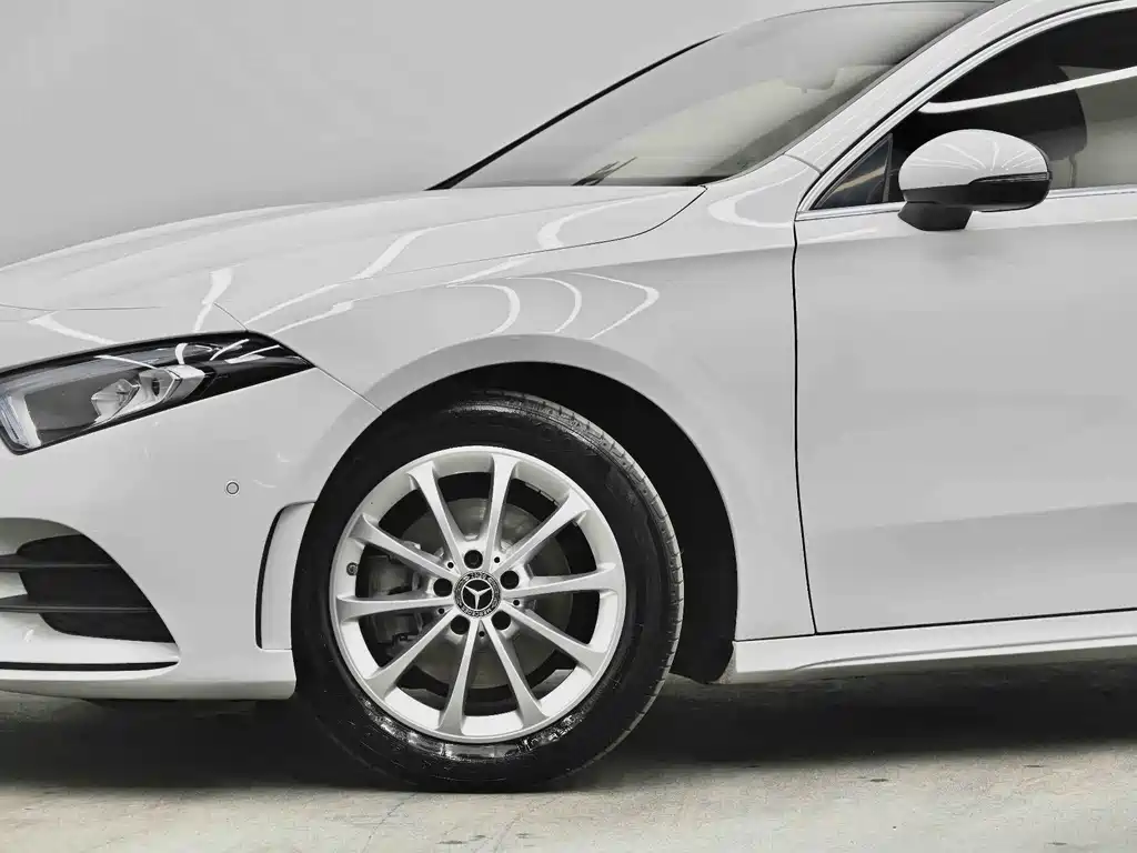 Mercedes-Benz A-Class 2022 — фото 16