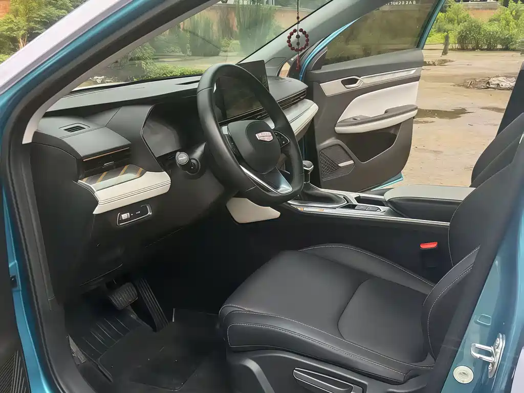 Geely Emgrand L 2022