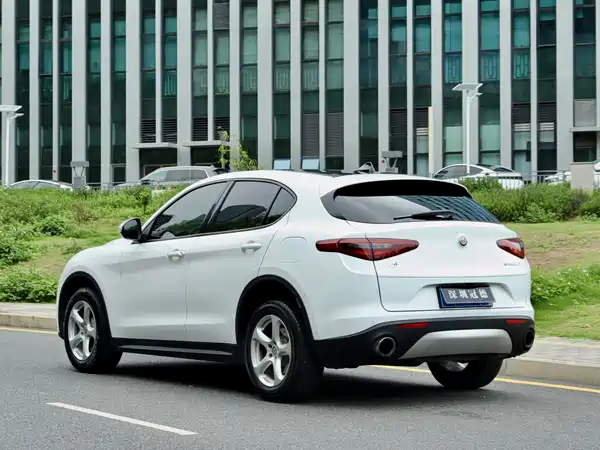Alfa Romeo Stelvio 2019