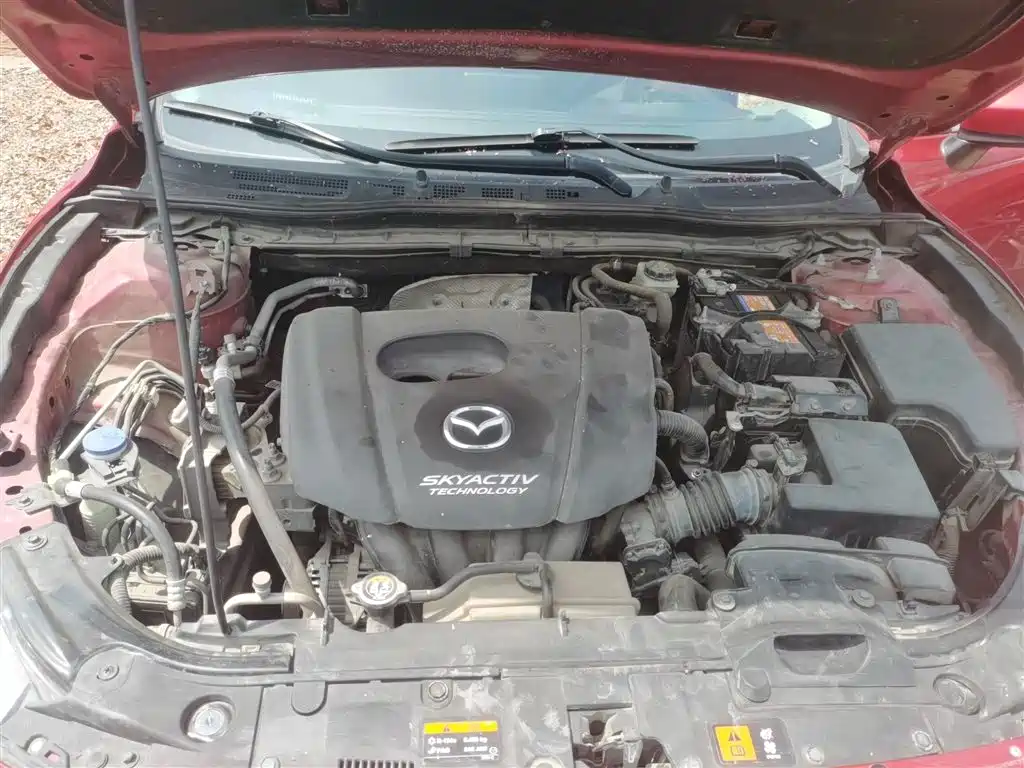 Mazda 3 Axela 2019 — фото 16
