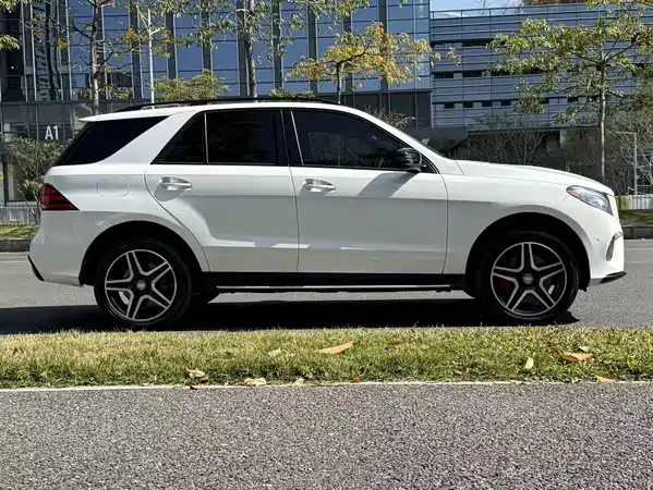 Mercedes-Benz GLE 2017