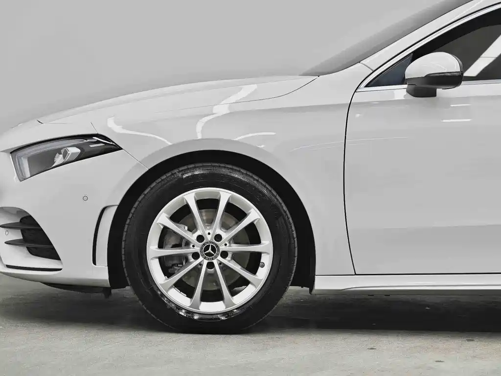 Mercedes-Benz A-Class 2022 — фото 21