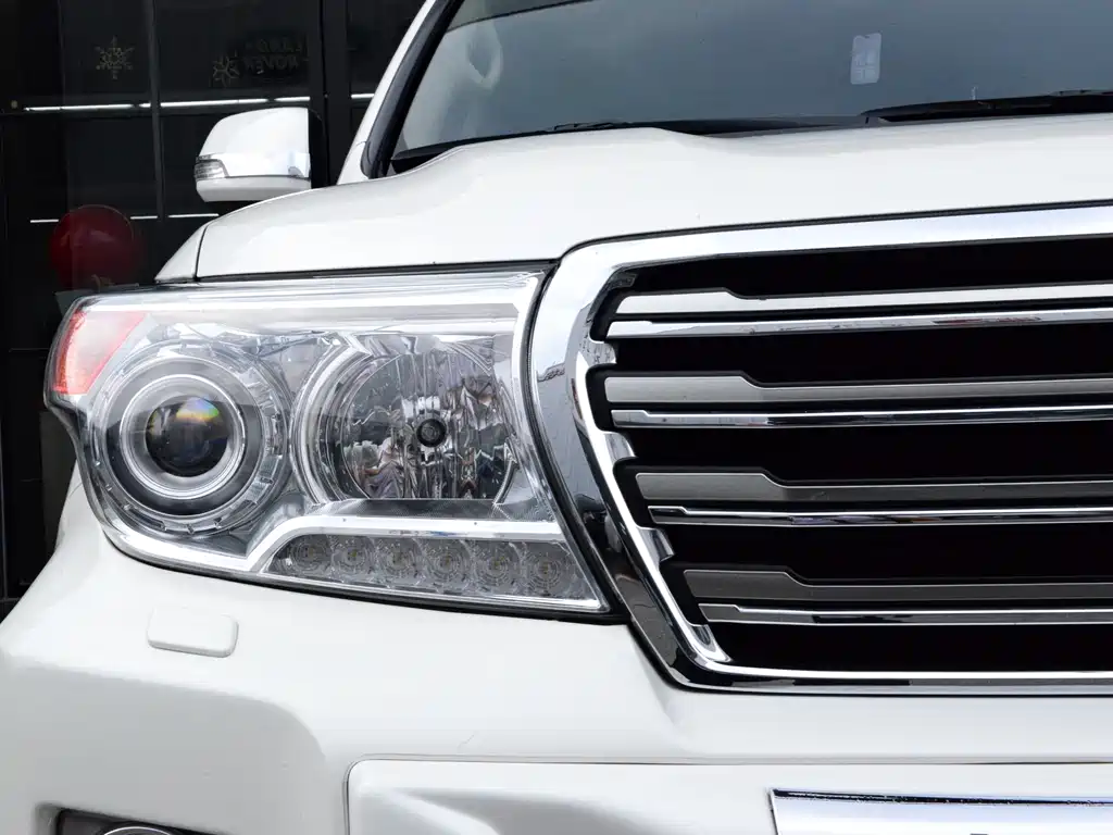 Toyota Land Cruiser 2017 — фото 11