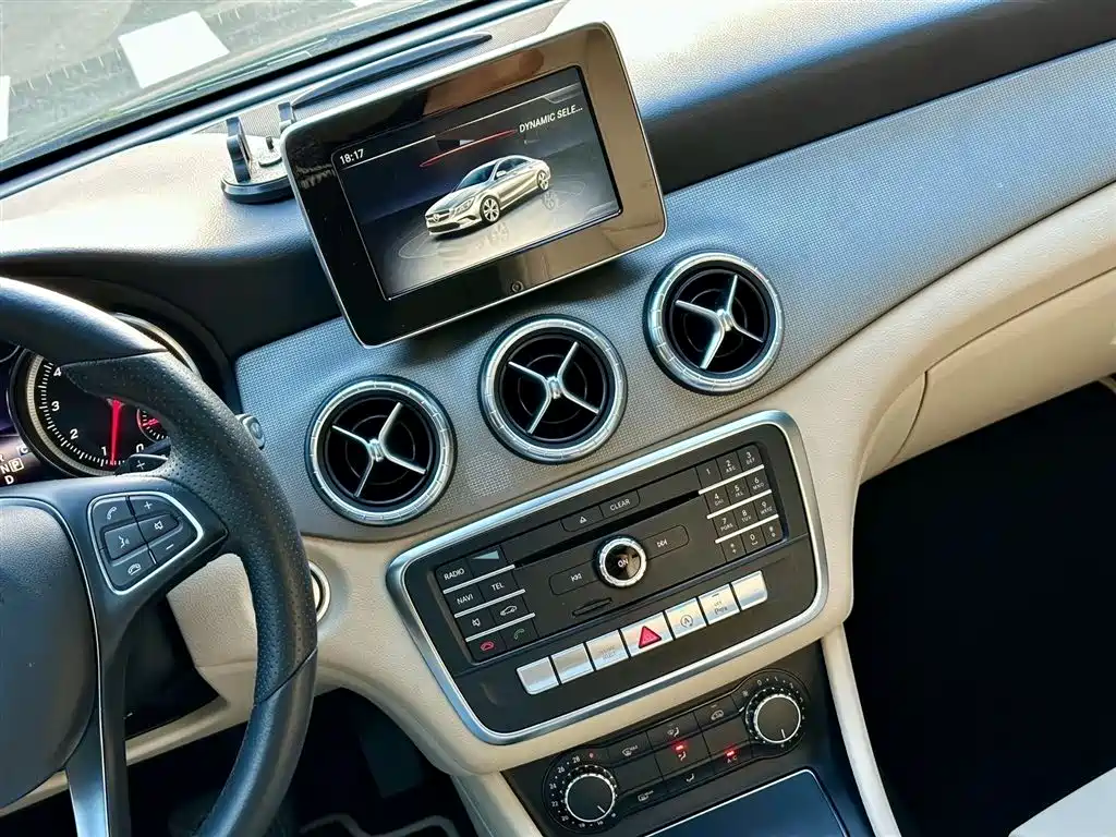 Mercedes-Benz CLA 2017 — фото 8