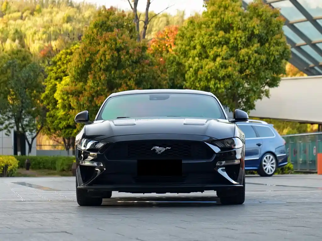 Ford Mustang 2021 — фото 2