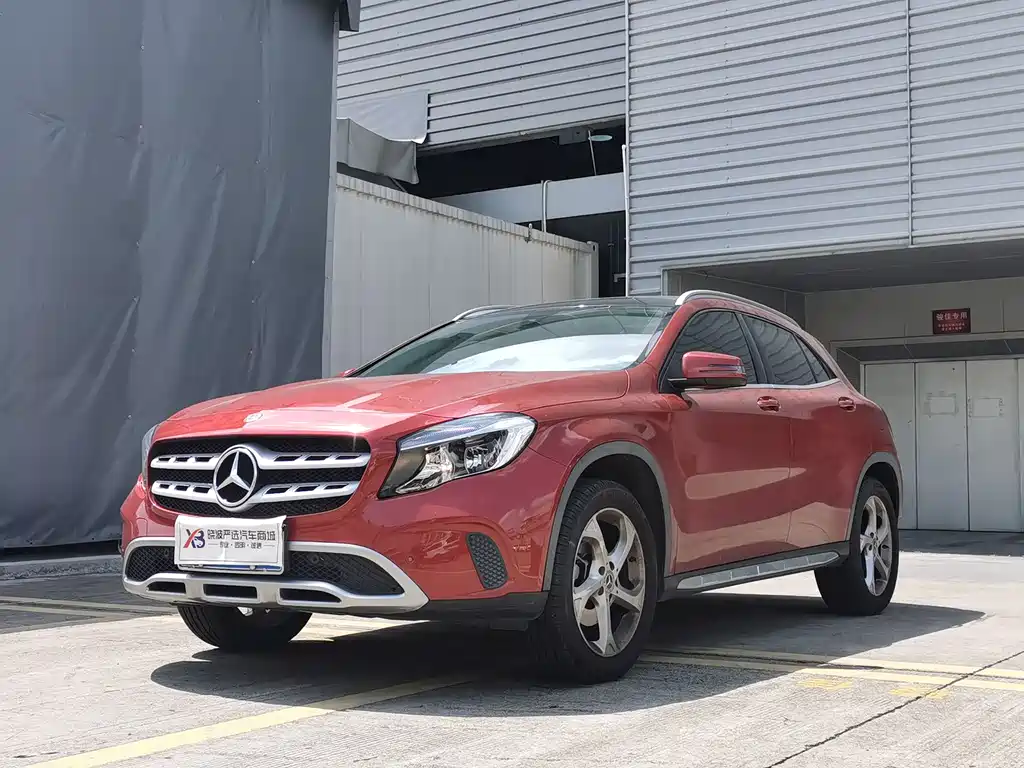 Mercedes-Benz GLA 2020