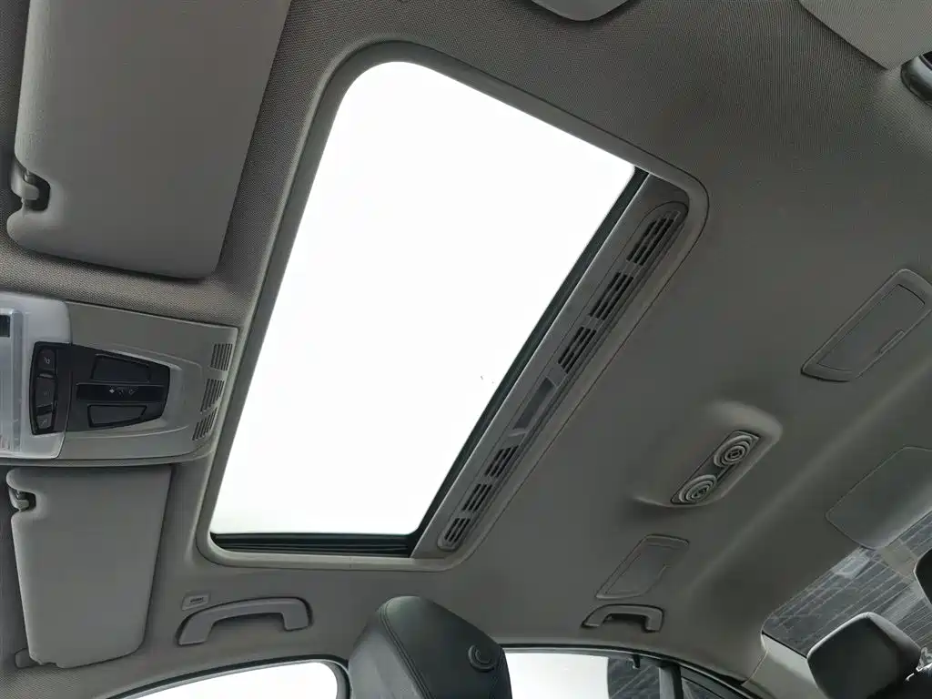 BMW 3 Series 2014 — фото 14