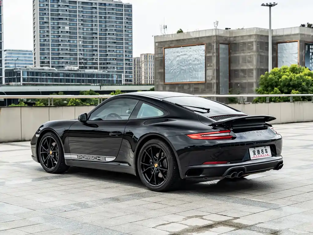 Porsche 911 2019