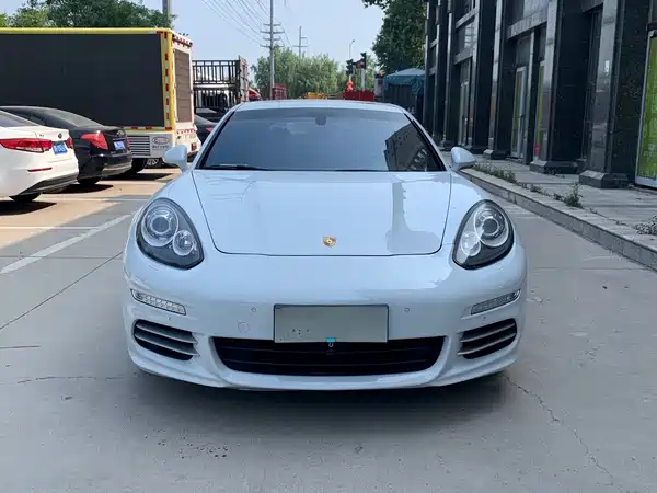 Porsche Panamera 2016