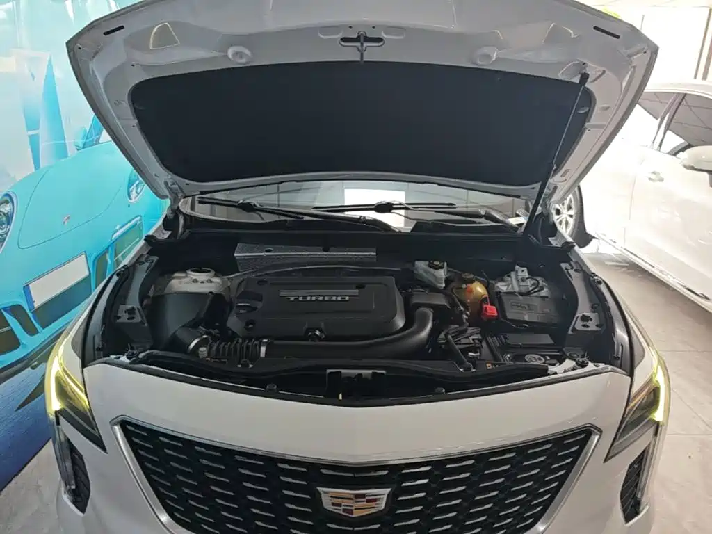 Cadillac XT4 2019 — фото 20