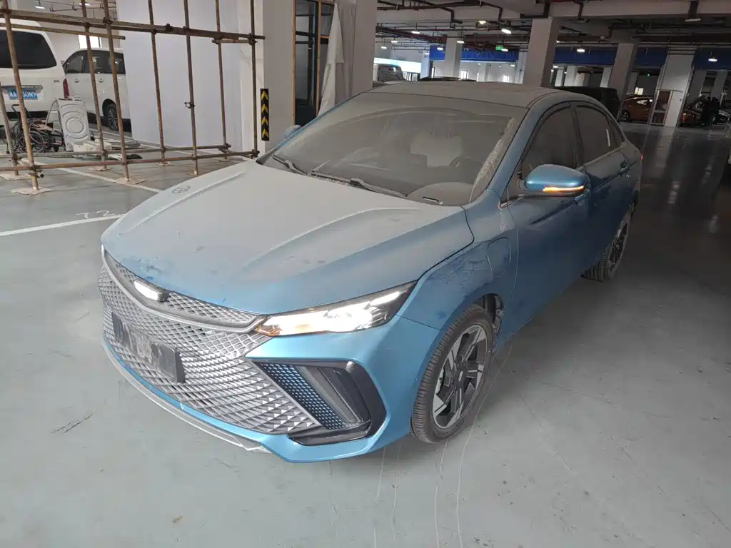 Geely Emgrand L Hip 2022 — фото 2