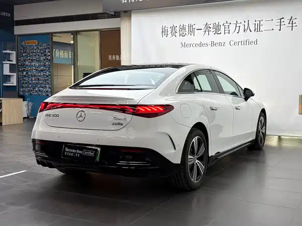 Mercedes-Benz EQE 2025