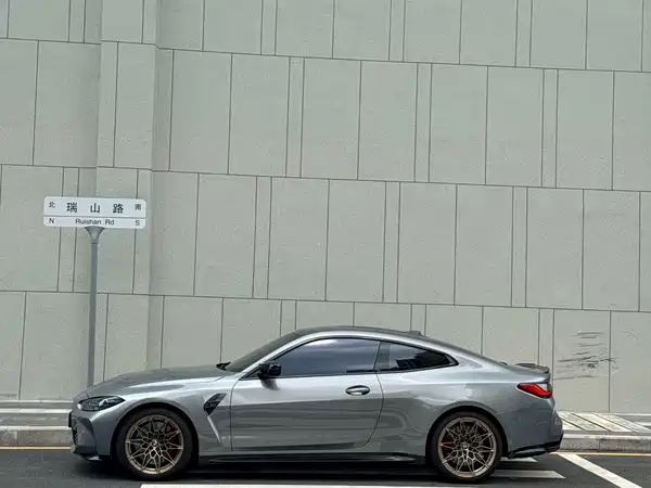 BMW M4 2024