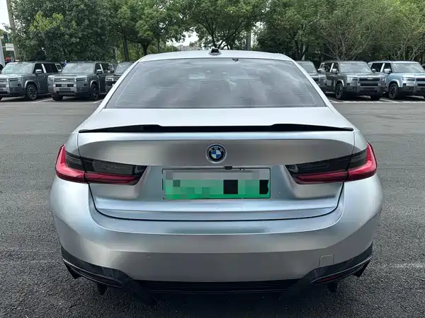 BMW i3 2023