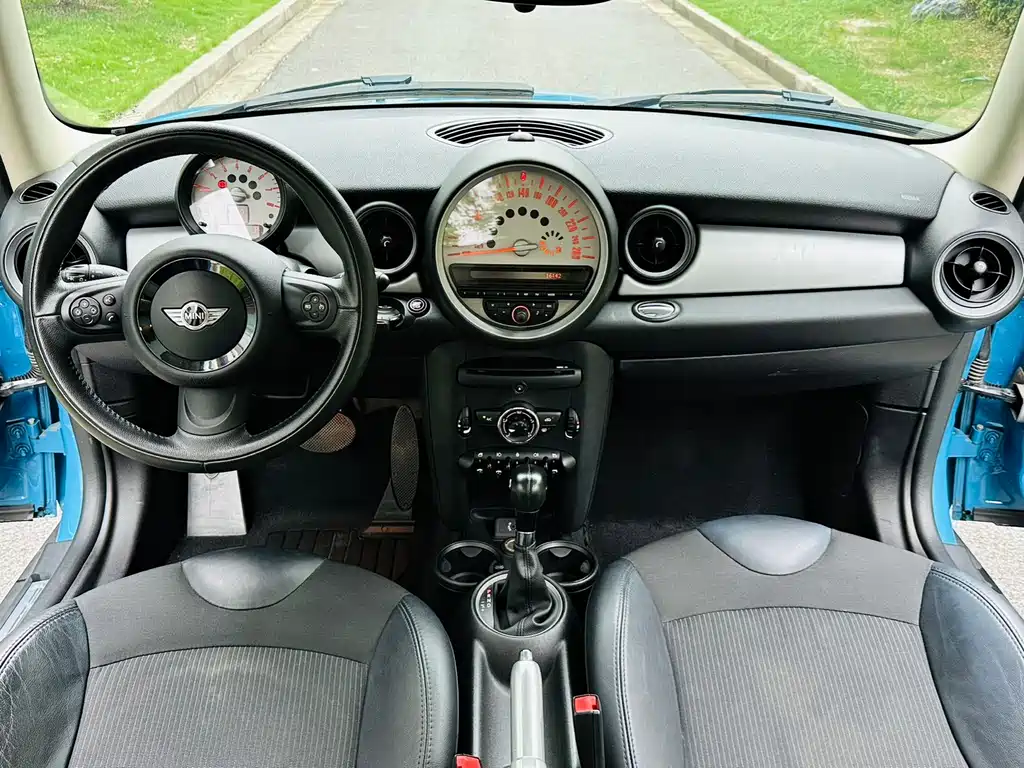 MINI Clubman 2013 — фото 16