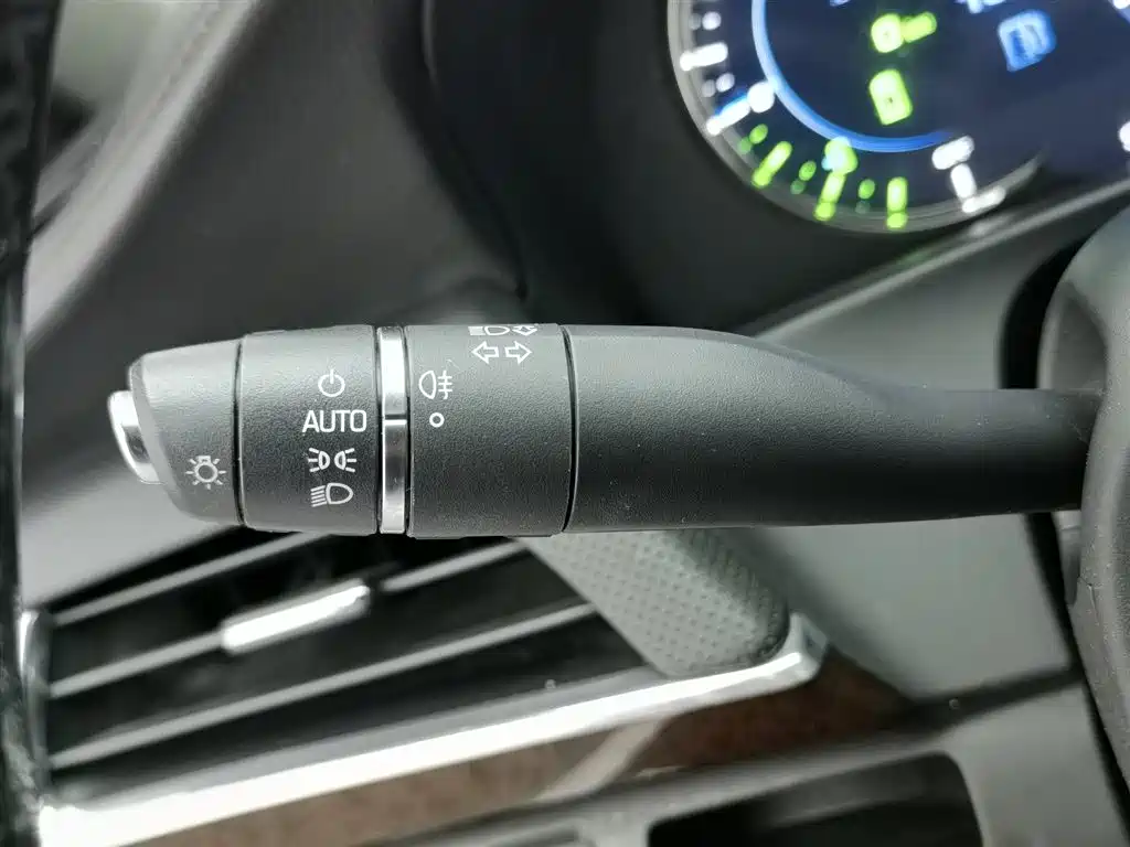 Cadillac CT6 Plug-in 2018 — фото 21