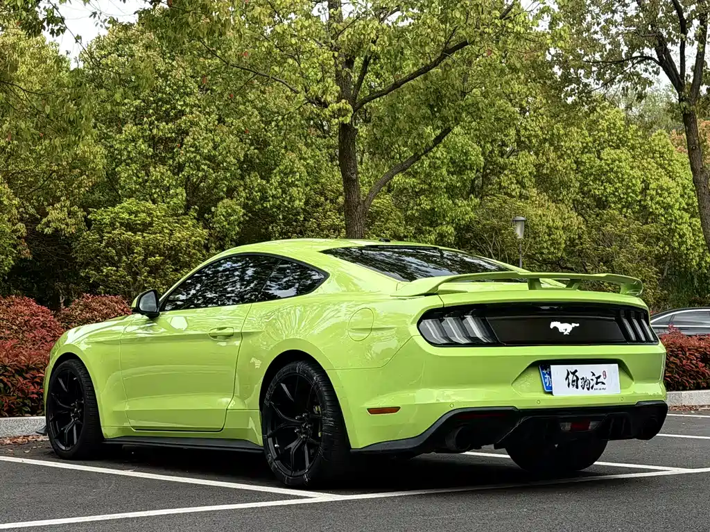 Ford Mustang 2020 — фото 6