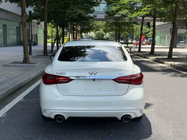 Infiniti Q50L 2021