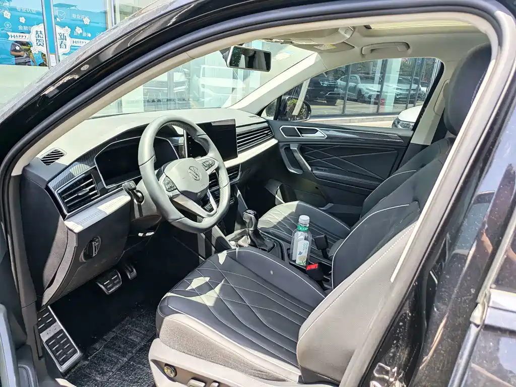 Volkswagen Tiguan L 2025