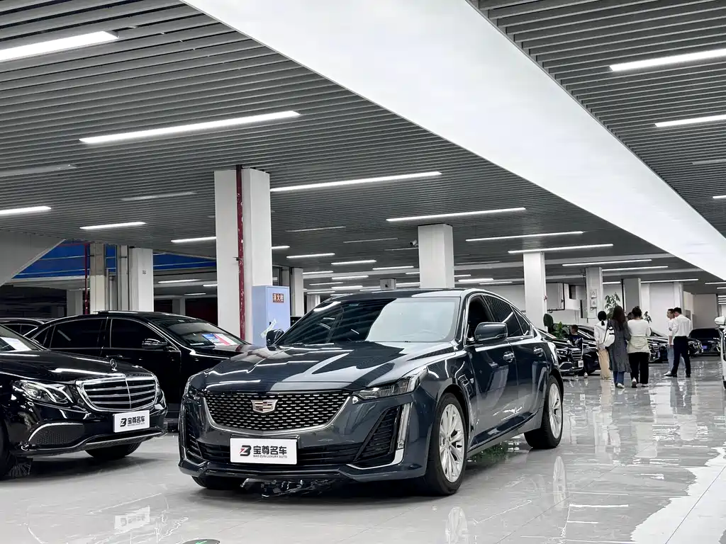 Cadillac CT5 2022 — фото 1
